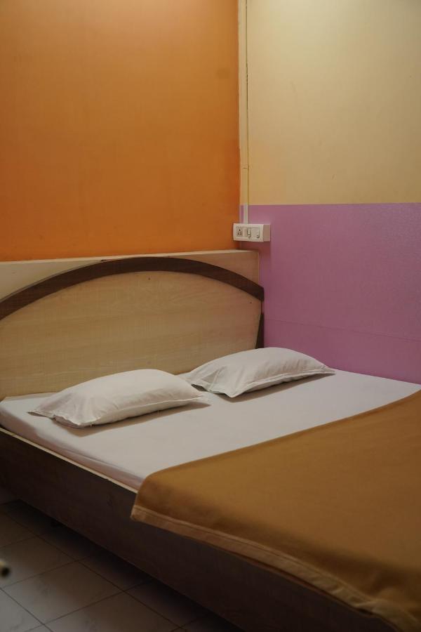 Hotel Rajesh Kolhapur Ngoại thất bức ảnh